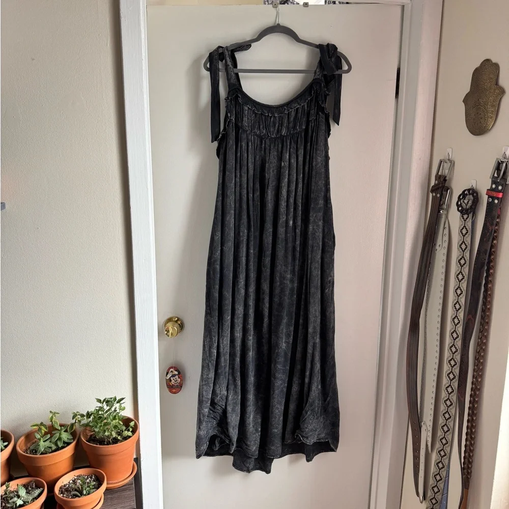 A Rare Bird Black Tuck Strap Dress - Picture 2 of 12